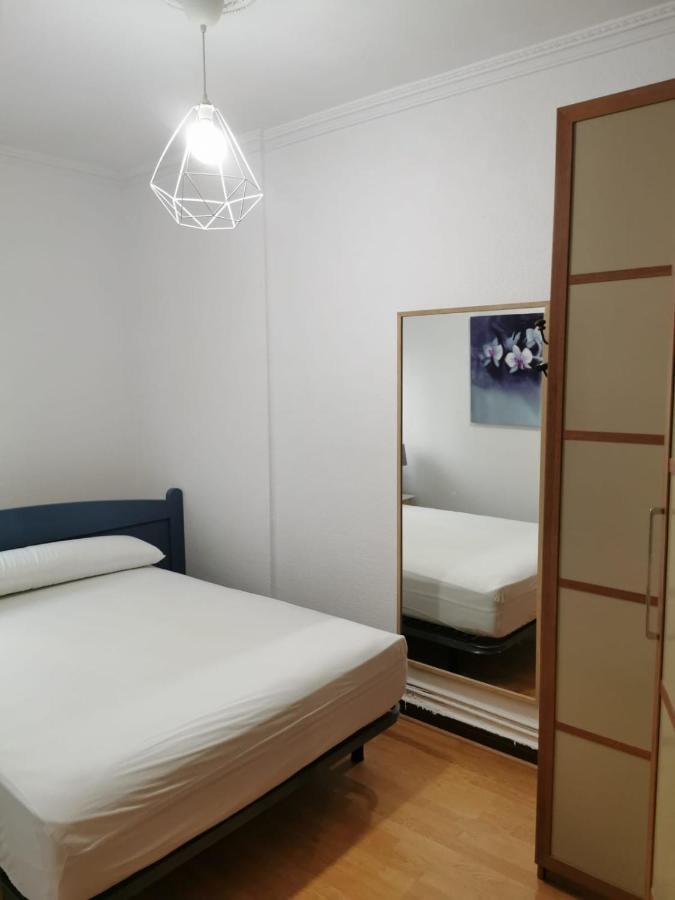 Ferienwohnung Bajo Al Lado Del Ayuntamiento Santander Exterior foto